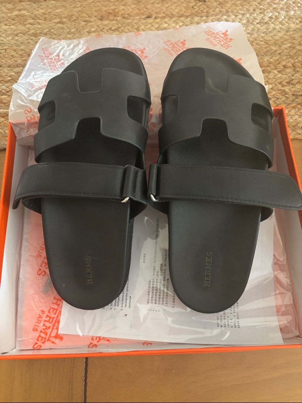 Black Leather sandals 38 - Picture 2 of 6